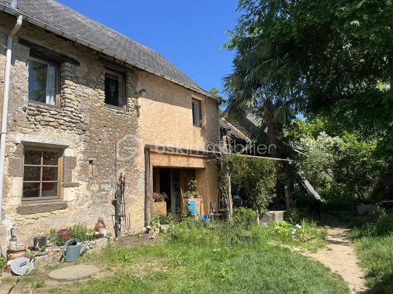 Maison - 210 m² - 6 pièces