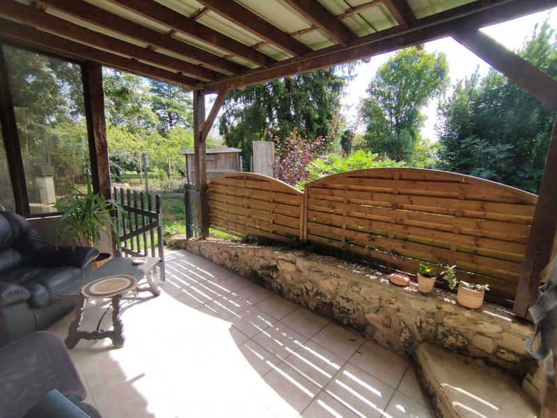 Maison - 230 m² - 8 pièces