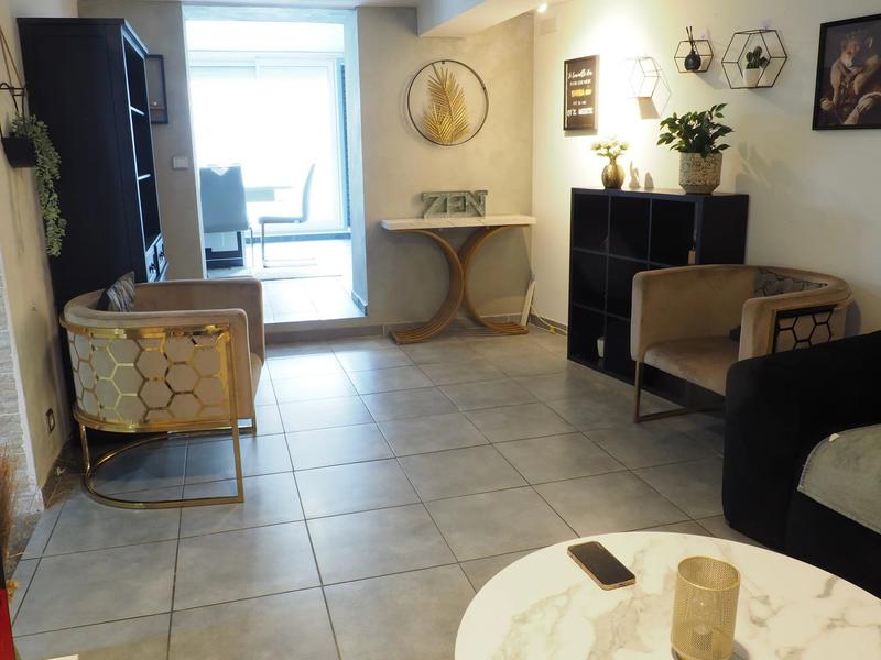 Maison - 99 m² - 4 pièces