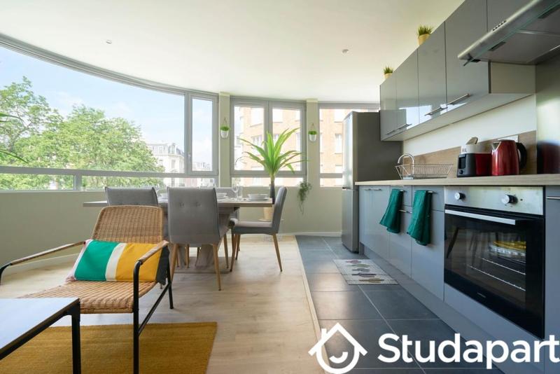 Chambre - 11 m² - 1 pièce