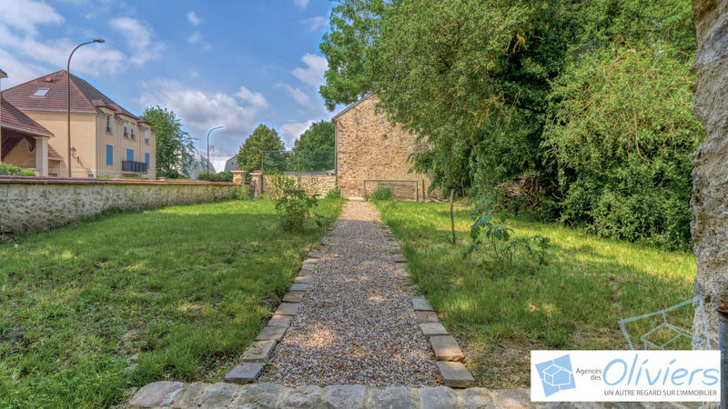 Maison - 229 m² - 9 pièces