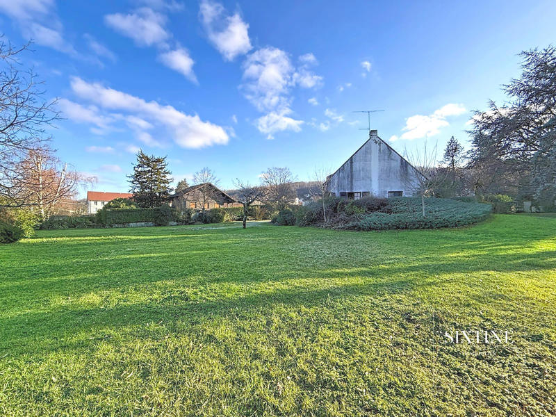 Maison - 186 m² - 8 pièces