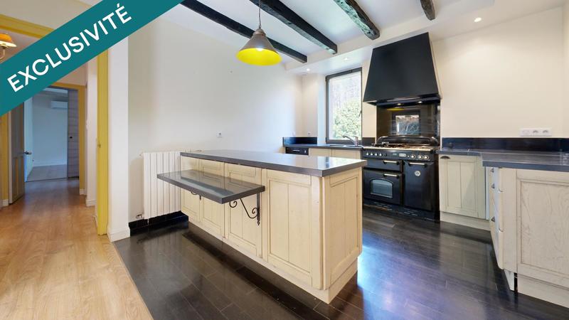 Maison - 180 m² - 5 pièces