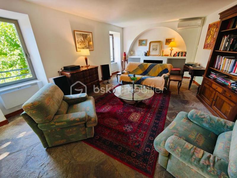 Maison en pierre - 181 m² - 6 pièces