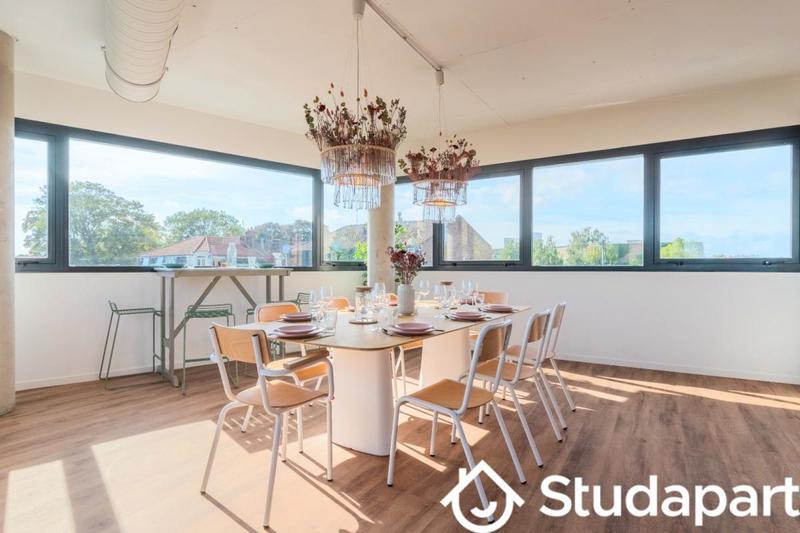 Chambre - 12 m² - 1 pièce