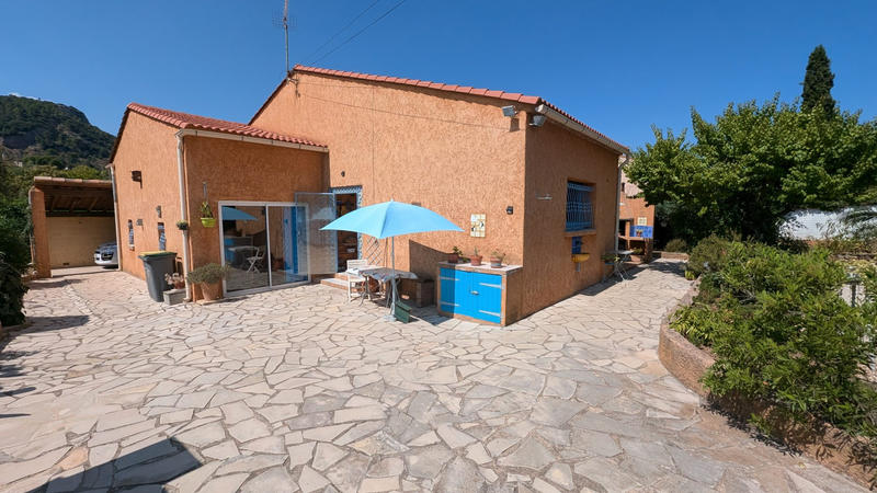 Villa - 93 m² - 4 pièces