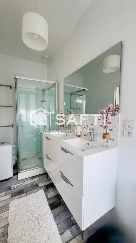 Maison - 165 m² - 7 pièces