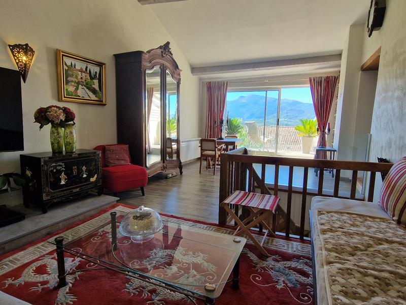 Maison - 190 m² - 8 pièces