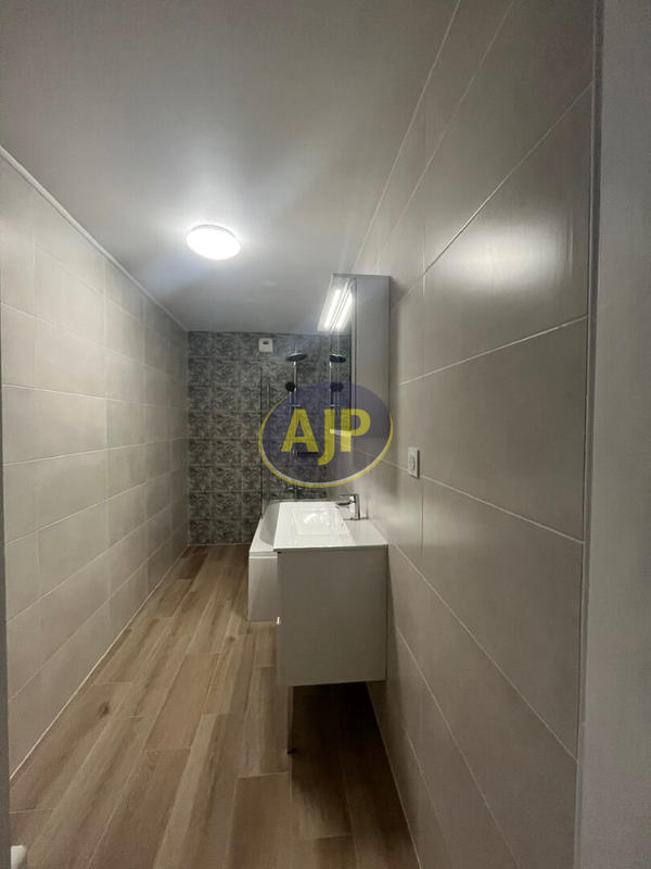 Maison - 70 m² - 4 pièces