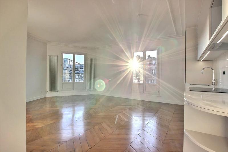 Appartement - 104 m² - 5 pièces