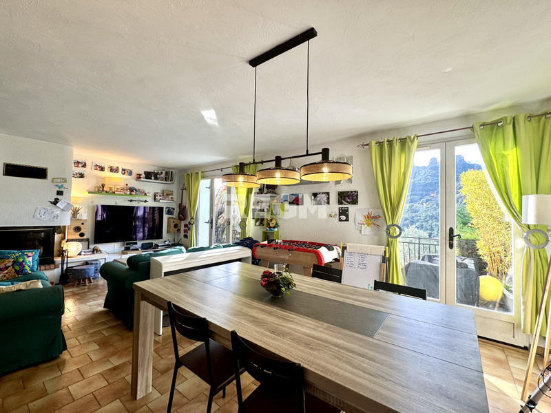 Maison - 101 m² - 4 pièces