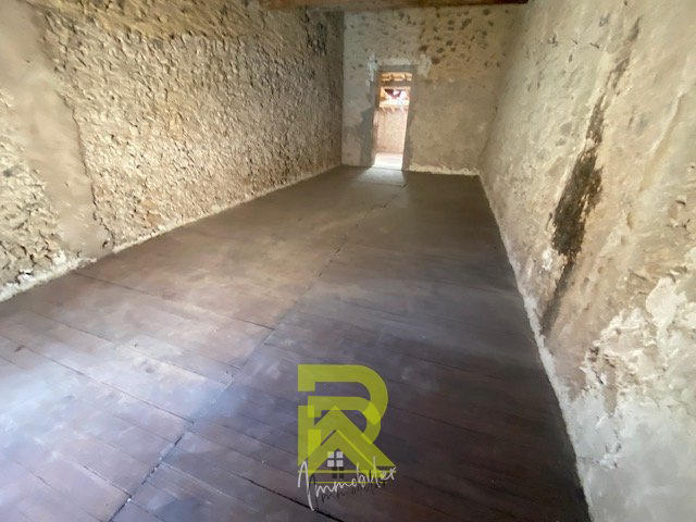 Maison de village - 90 m² - 4 pièces