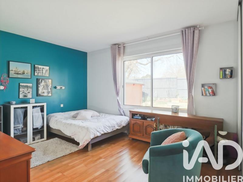 Maison - 202 m² - 5 pièces