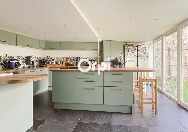 Maison - 406 m² - 5 pièces