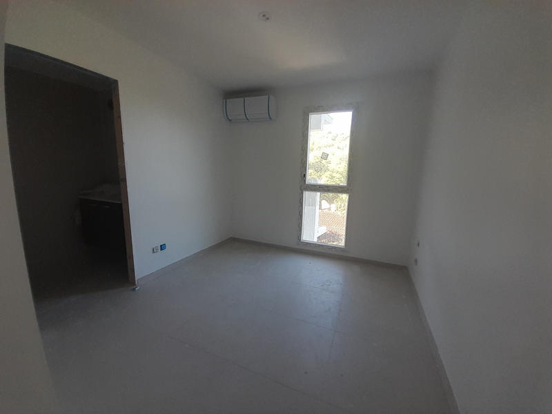 Appartement - 99 m² - 4 pièces