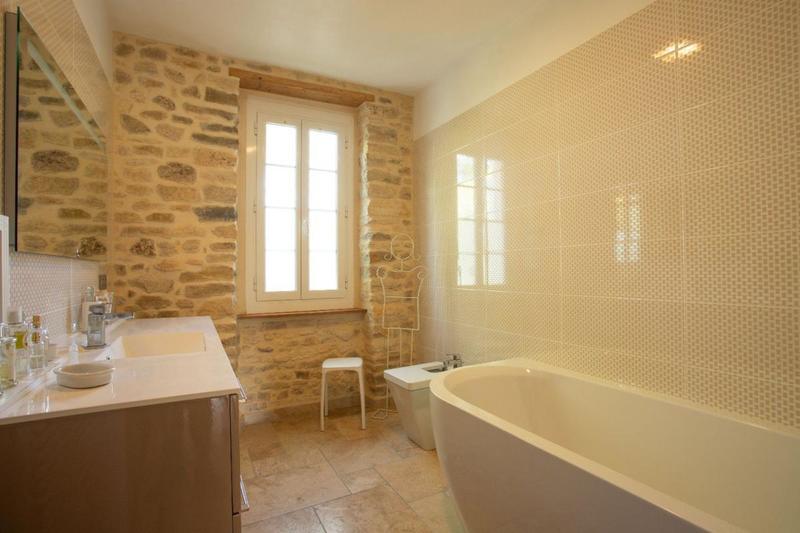 Mas - 288 m² - 5 pièces