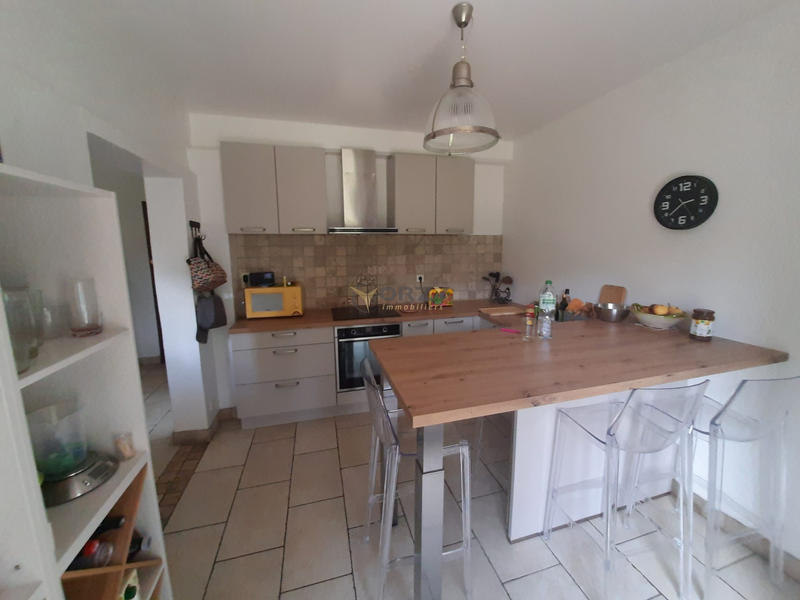 Mas - 270 m² - 7 pièces