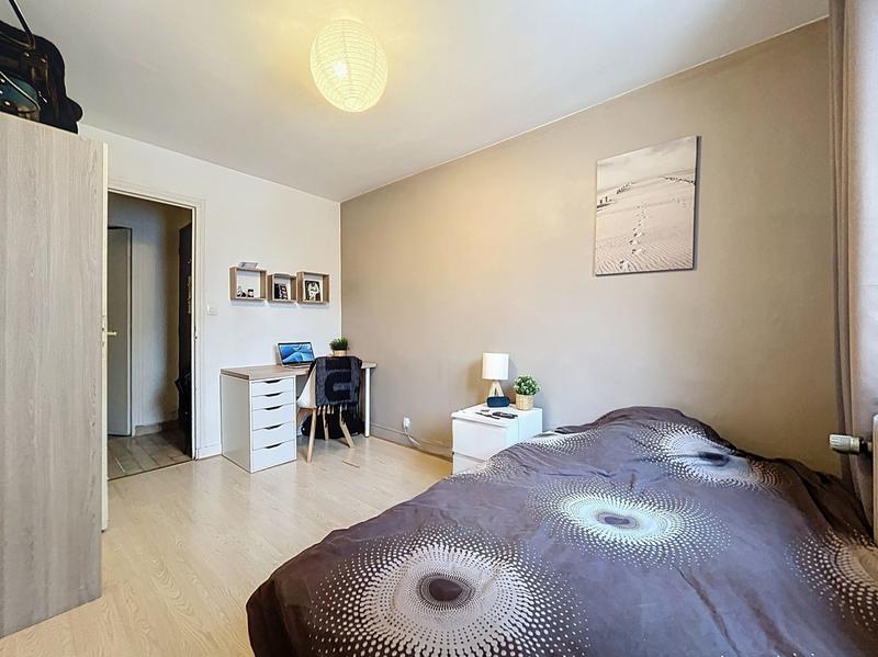 Appartement - 82 m² - 5 pièces