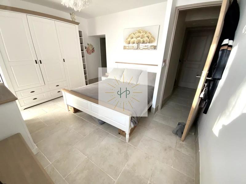 Maison - 362 m² - 14 pièces