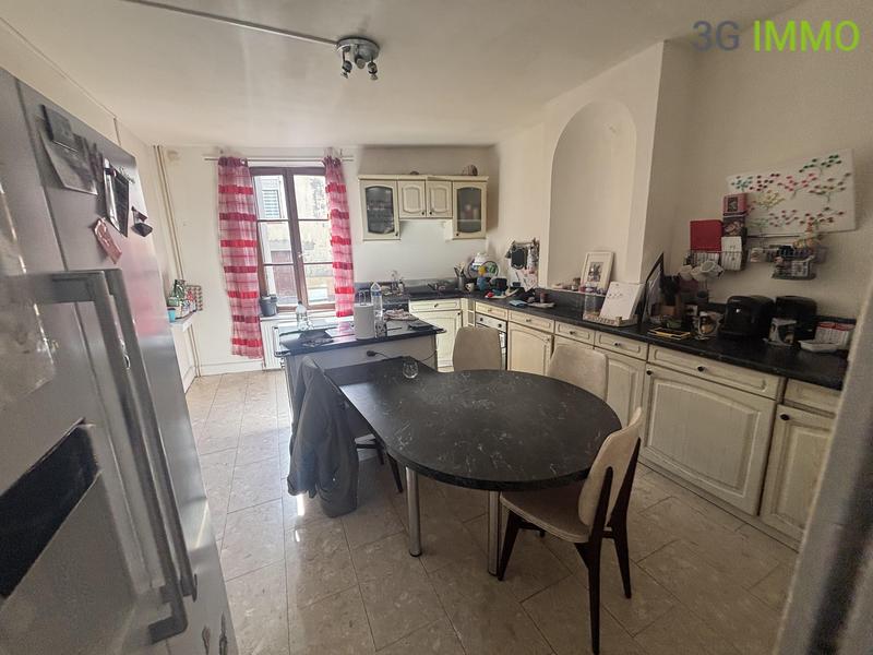 Maison - 149 m² - 6 pièces