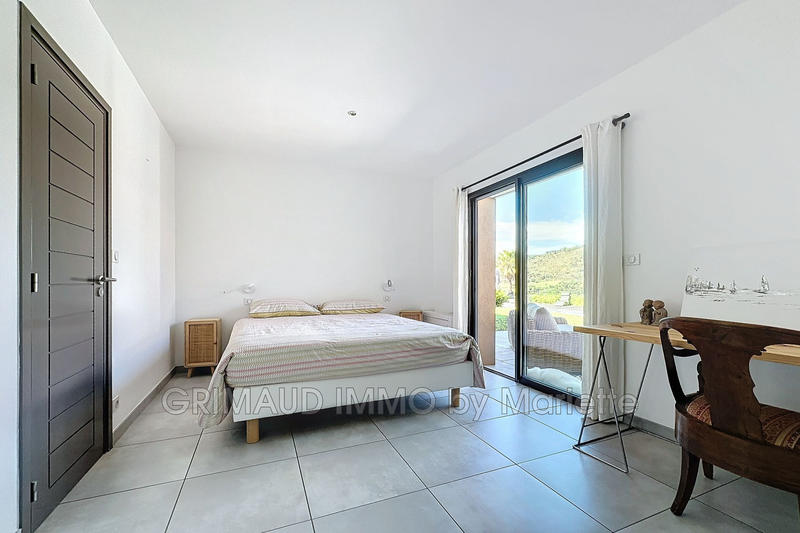 Villa - 180 m² - 6 pièces