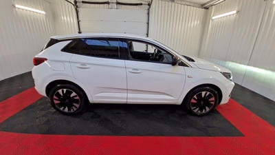 Opel grandland 1.5 Diesel 130ch Elegance Business Auto