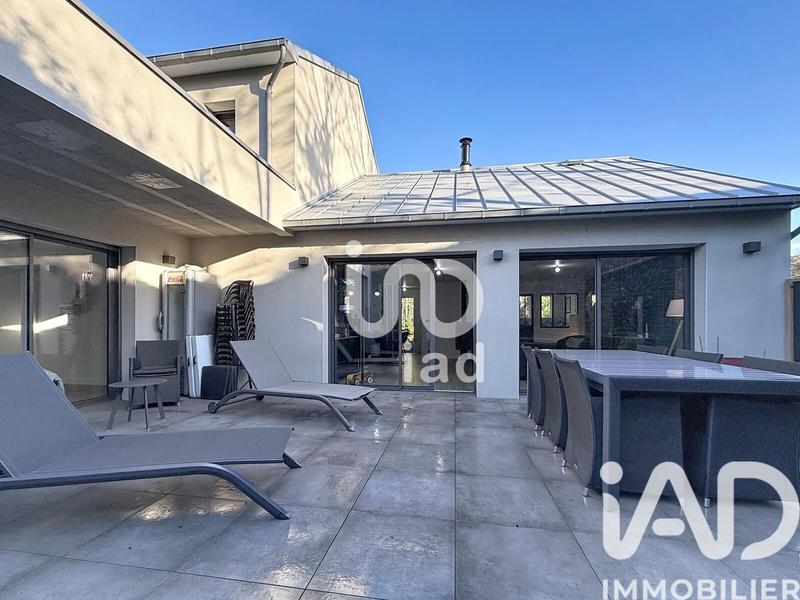 Maison - 130 m² - 5 pièces