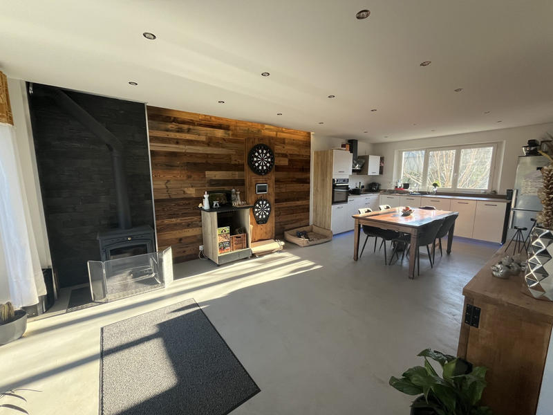 Appartement - 100 m² - 4 pièces