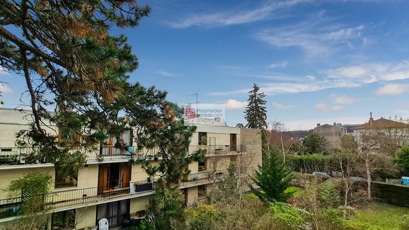 Appartement - 100 m² - 4 pièces