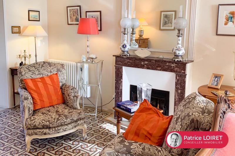 Maison de maîtres - 200 m² - 9 pièces