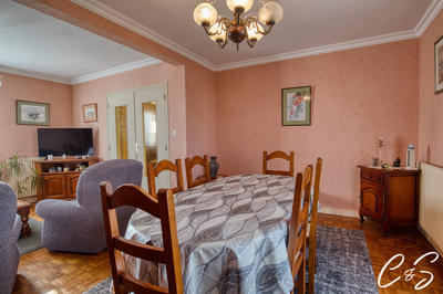 Maison - 102 m² - 5 pièces