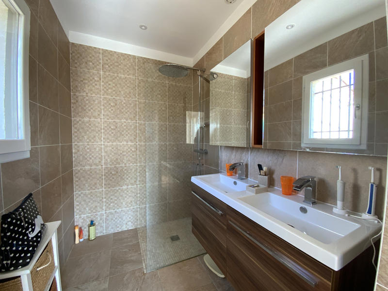 Maison - 183 m² - 6 pièces