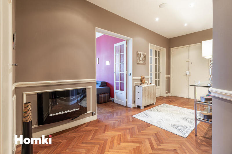 Appartement - 80 m² - 3 pièces