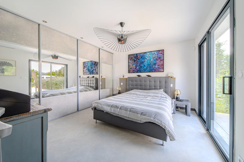 Maison - 180 m² - 5 pièces