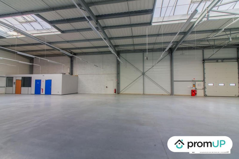 Local commercial - 595 m²