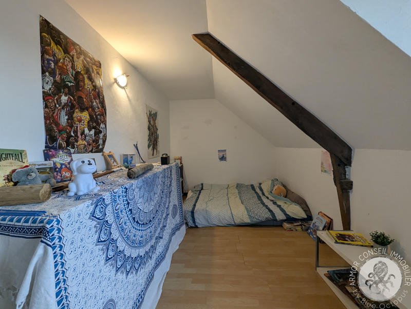 Maison - 169 m² - 8 pièces