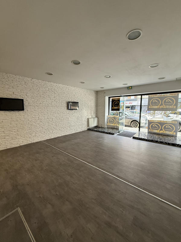 Local commercial - 113 m²