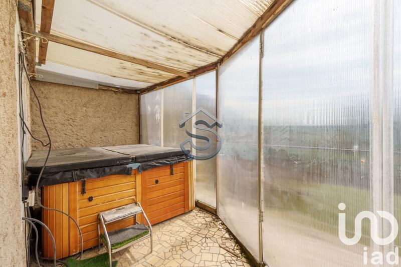 Maison - 243 m² - 7 pièces