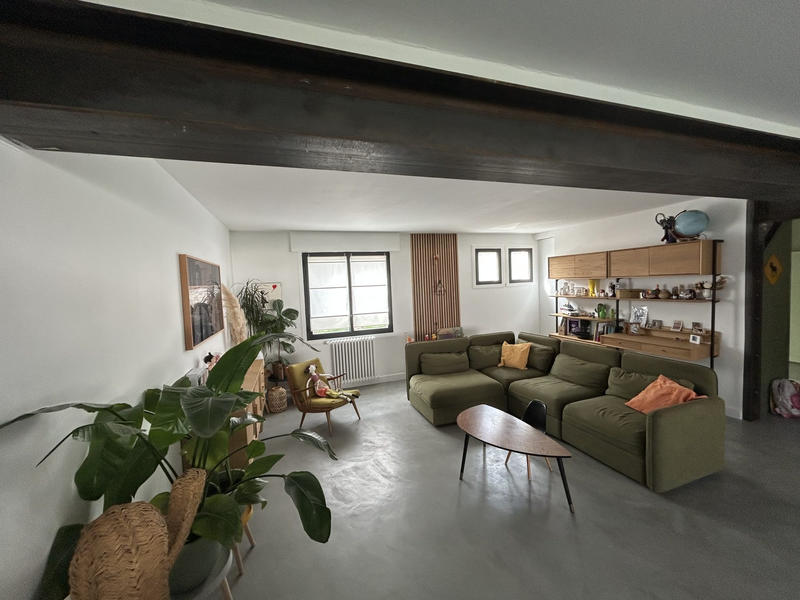 Maison - 181 m² - 6 pièces