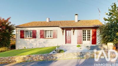 Maison - 90 m² - 5 pièces