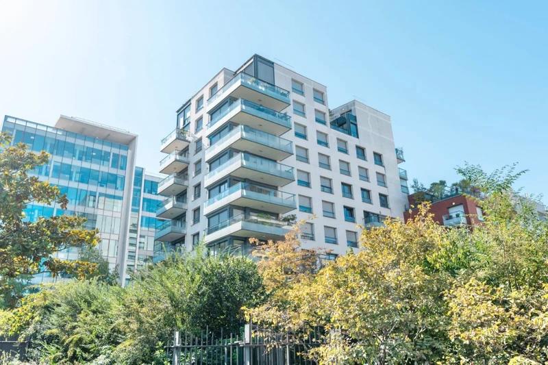 Appartement - 94 m² - 4 pièces