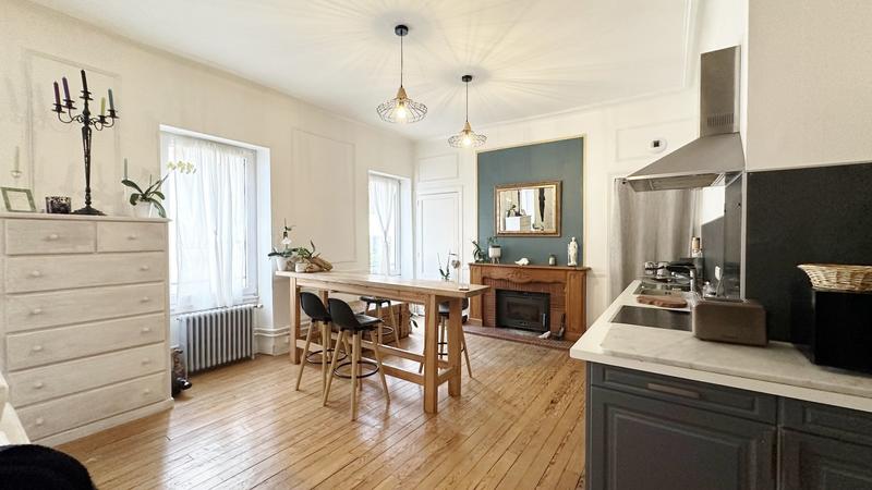 Maison de ville - 180 m² - 7 pièces