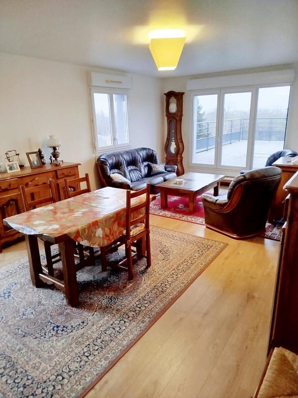 Appartement - 85 m² - 4 pièces