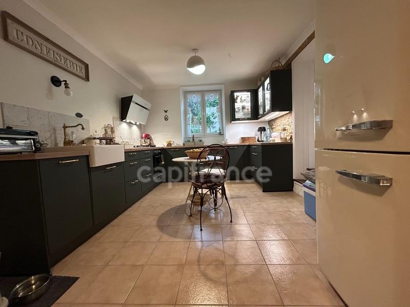 Maison - 94 m² - 4 pièces