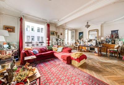 Appartement - 130 m² - 5 pièces