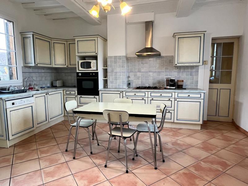 Maison - 176 m² - 7 pièces