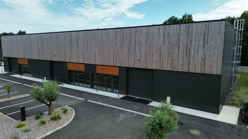 Local d'activité / Entrepôt - 1 662 m²