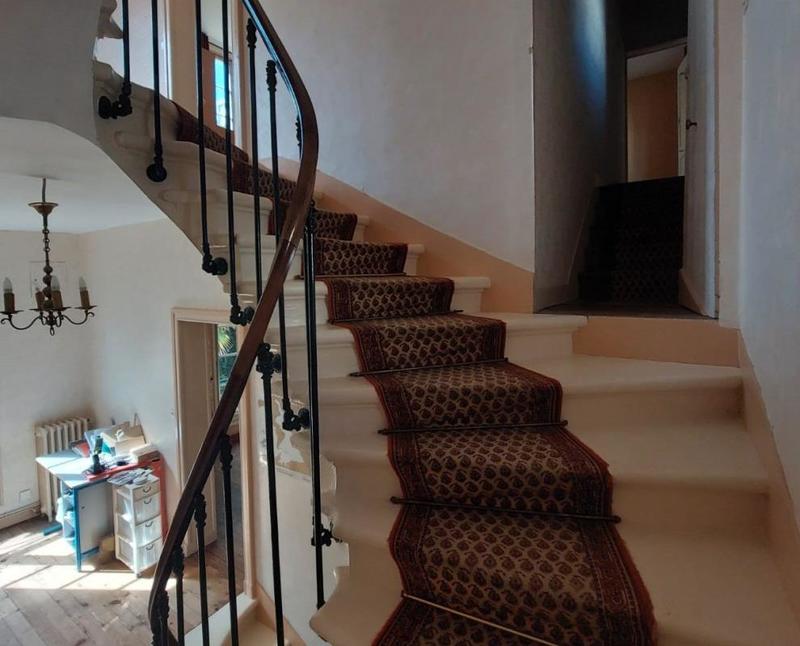 Maison - 300 m² - 10 pièces