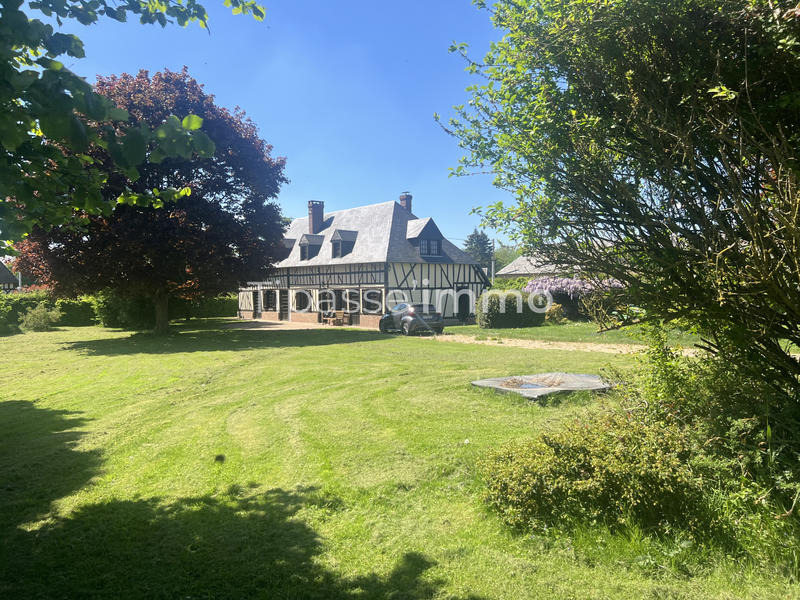 Maison - 180 m² - 10 pièces