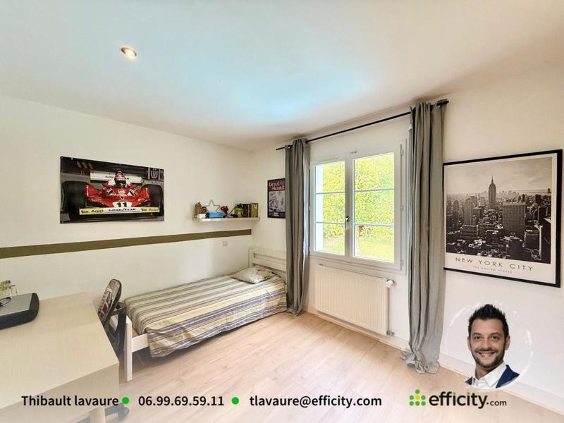 Maison - 157 m² - 7 pièces